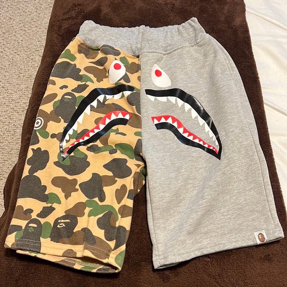 BAPE a bathing ape shark camo shorts mens size x-small